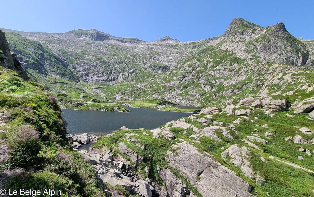 Lac de Cagateille dans la matinée