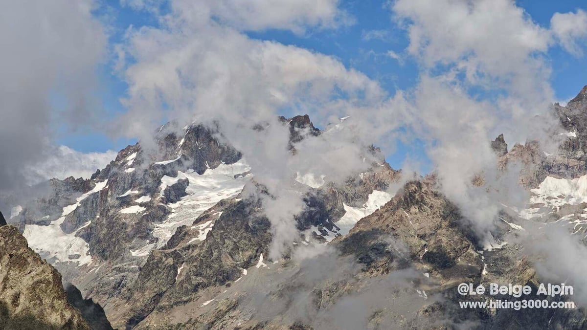 Barre, Bans, Pelvoux dans les nuages : récompense pleine