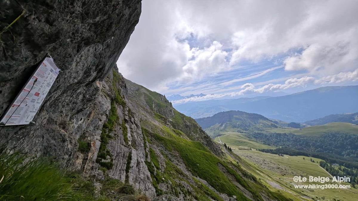 Topo de la voie à l'entrée de la section câblée