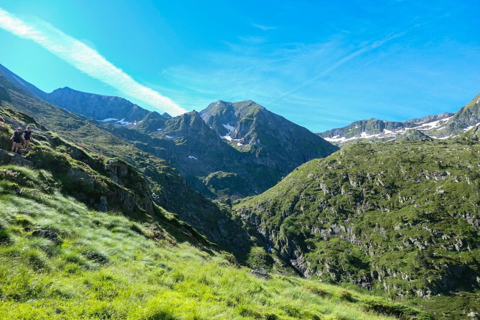 Mont Valier — Le Cervin des Ariégeois (Pyrénées — 2838m) — hero