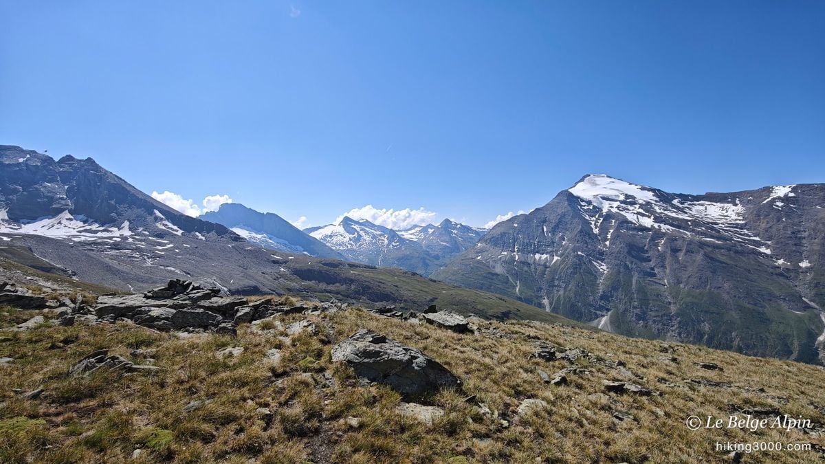 On bascule dans le minéral, les chemins deviennent discrets