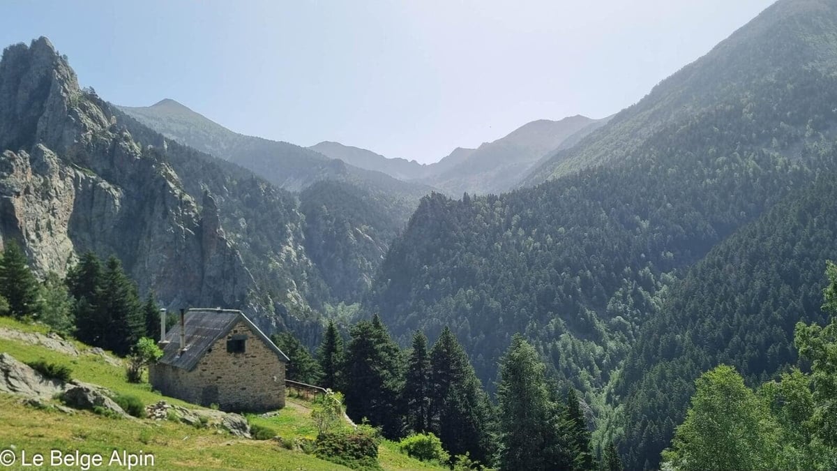 Premier vallon sauvage, maison en pierre isolée