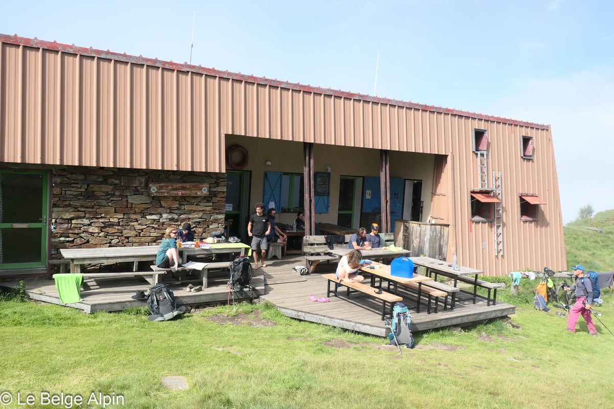 Lever de soleil au refuge, départ à l'aube