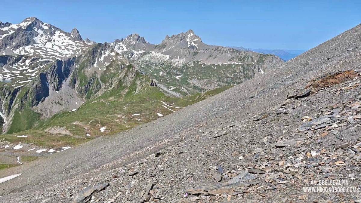 Traversée vers le col, le pierrier démarre