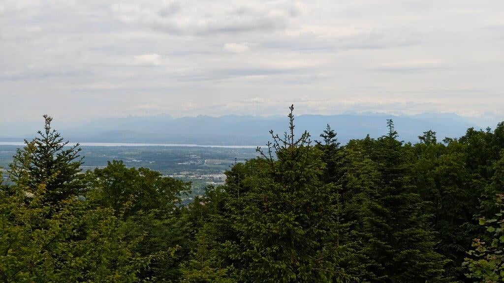 Parking de Tiocan, 600 m — on commence fort