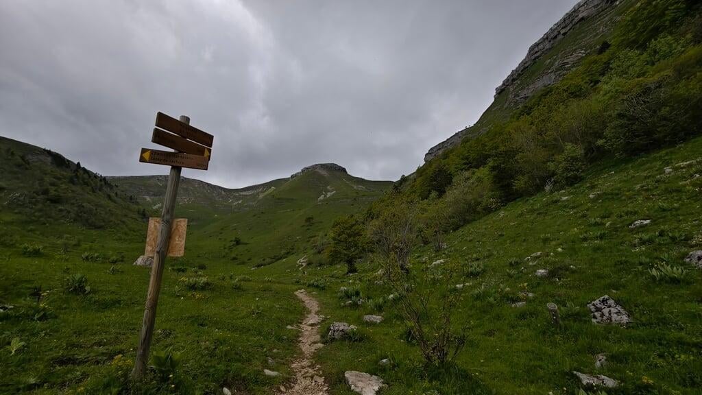 Dernière section avant le sommet, Léman en contrebas